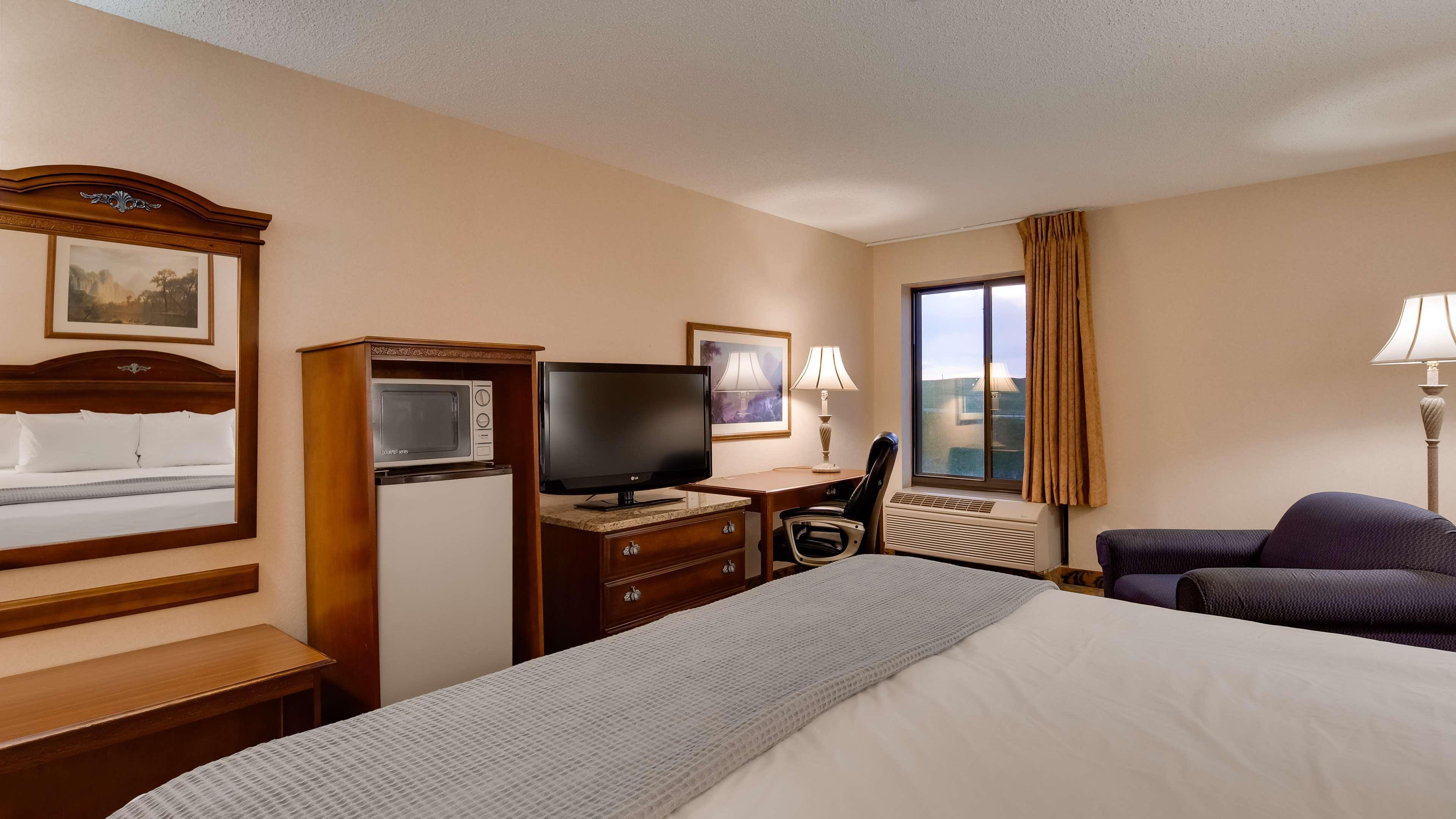 Surestay Plus Hotel By Best Western Шайен Екстериор снимка